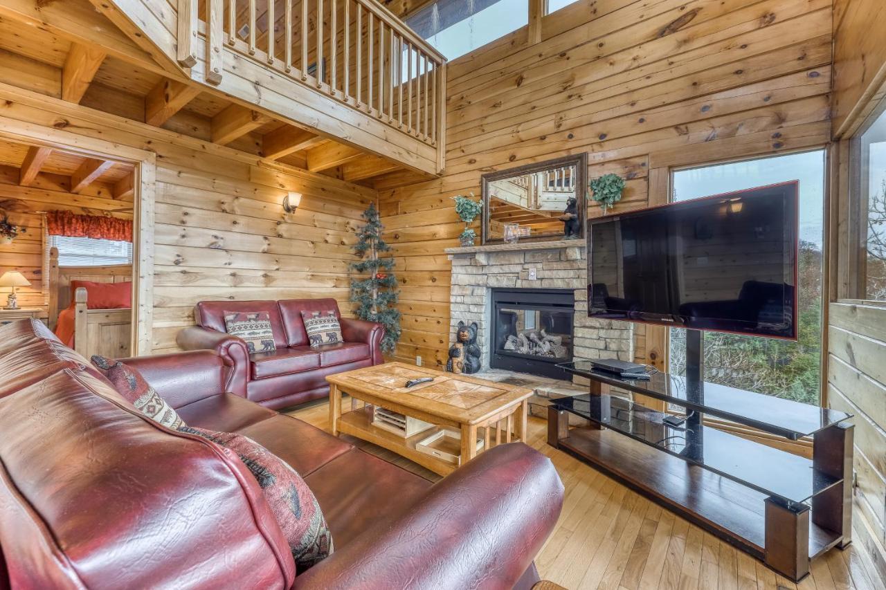Villa Amidst The Beauty à Pigeon Forge Extérieur photo